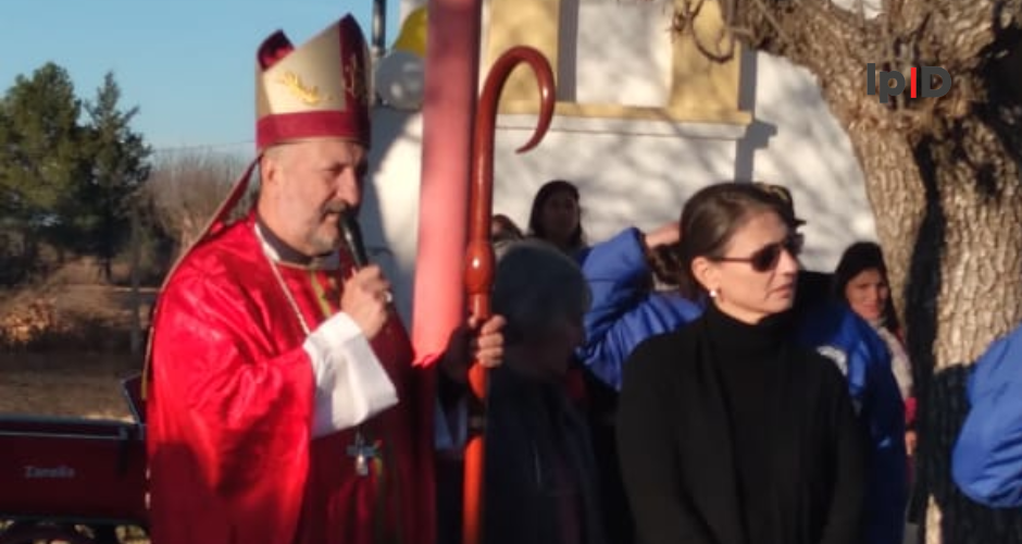 Obispo Gabriel Barba e intendenta de San Pablo, Silvia de la Serna