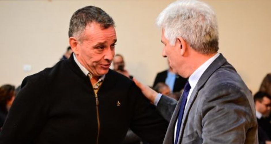 Intendente, Marcelo Gil, y gobernador, Claudio Poggi, ayer en Concarán.
