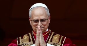 Vaticano: El papa León XIV llamó a discernir lo esencial ante el consumismo y la guerra 
