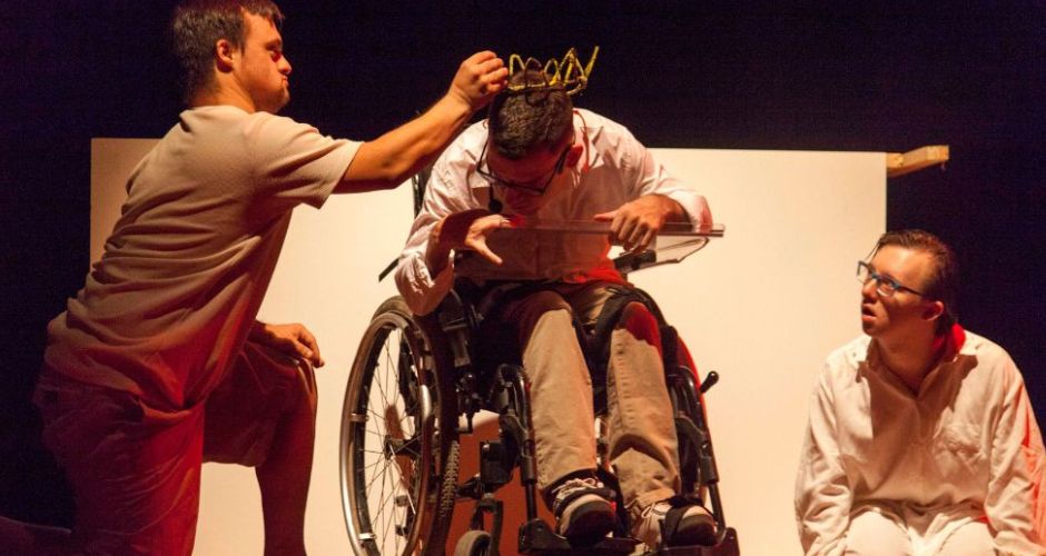 La Secretaría de Extensión de la UNSL abrió la inscripción para talleres de canto, danza y teatro para personas con discapacidad