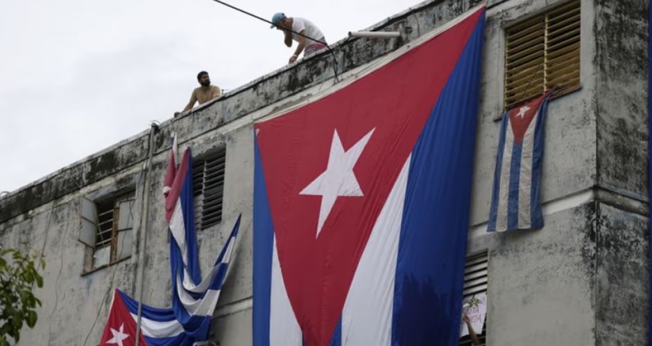 La crisis en Cuba también golpea al sector turístico: recibió un 50 por ciento menos de viajeros que el año pasado