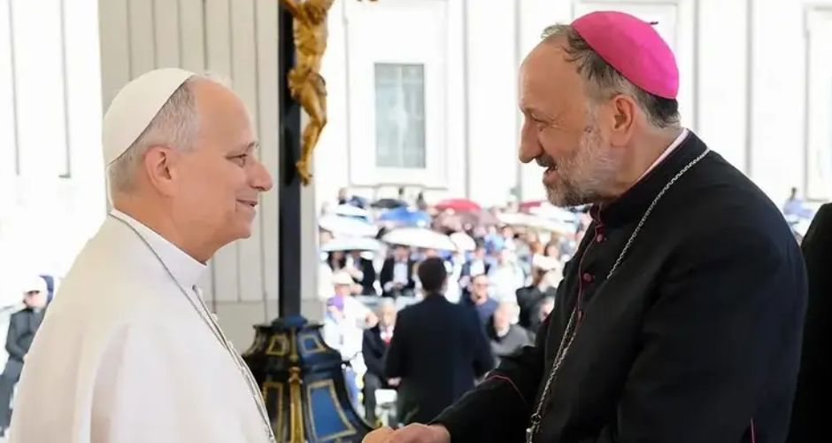El Papa recibió al Obispo Barba y envió una bendición para el pueblo puntano