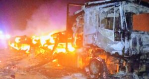 Un camión que transportaba palets de madera se incendió en la ruta nacional 147